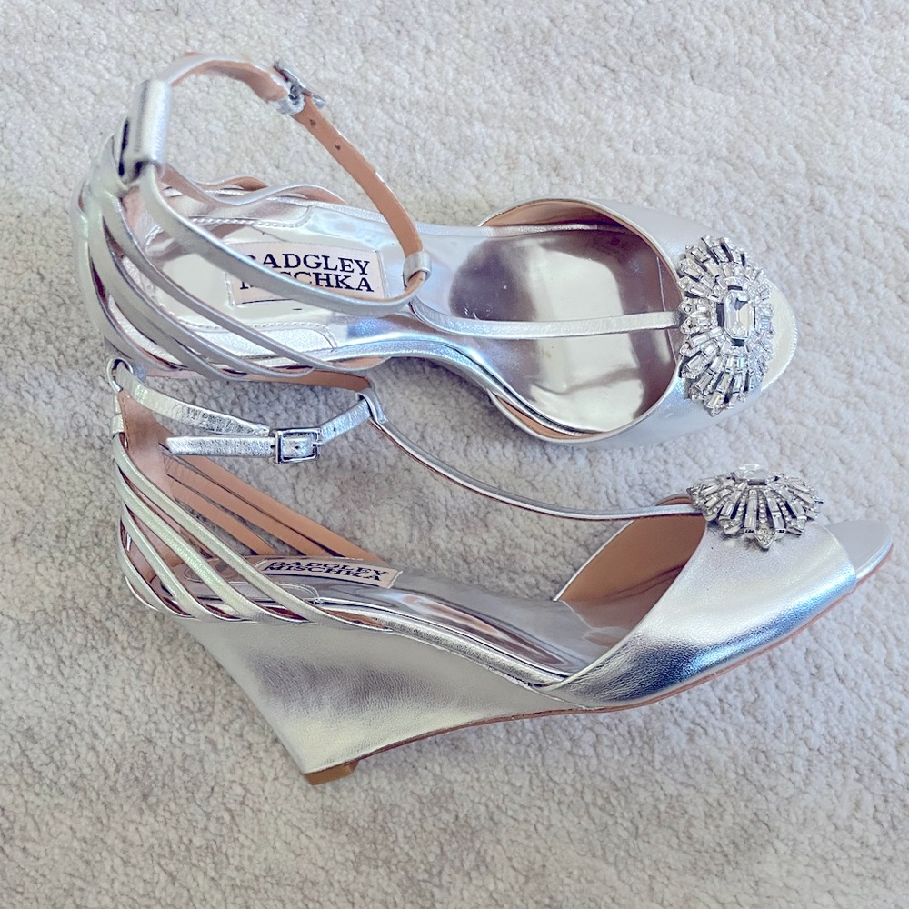 Badgley Mischka Metallic Silver Wedges